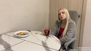 Зашла к соседу на конец.. то есть на чай! Поближе познакомились ??